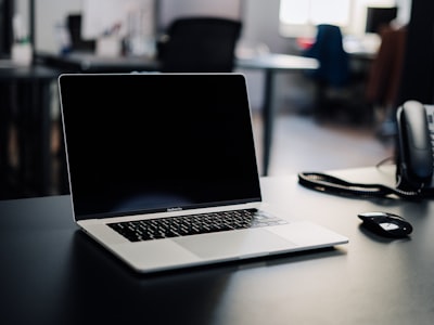 手机WhatsApp应用内扫描二维码功能的界面截图